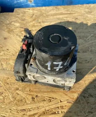 Volkswagen Polo IV 9N3 ABS Pump 0265800511