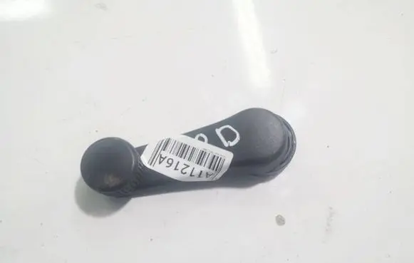 Volkswagen Polo IV 9N3 Front door window winding handle 6Q0837587