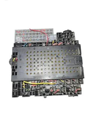 Volvo V70 Fuse module 09696098 08679899