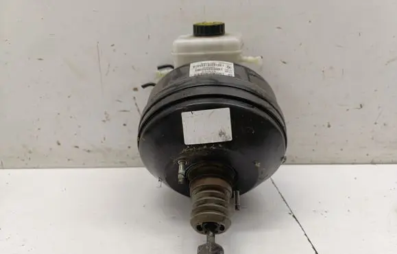 BMW 4 F36 Gran coupe Brake booster 6798422