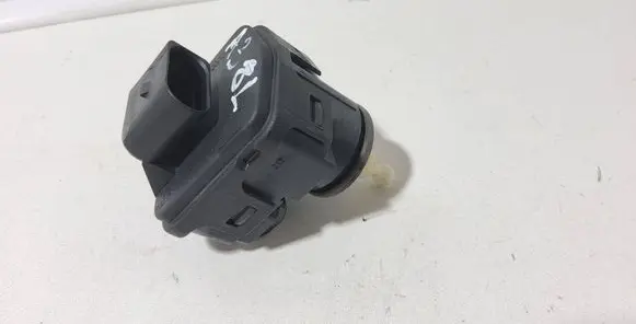 Headlight level adjustment motor