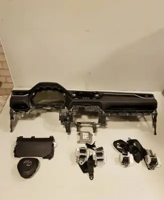 Toyota RAV 4 (XA50) Dashboard 5544542040 5504142030 TG17A02001