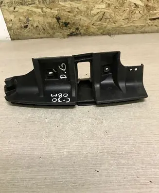 Volvo C30 Rear bumper mounting bracket 30657219