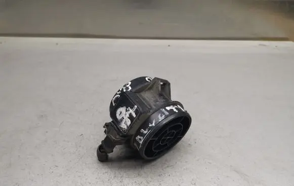 Volvo S40, V40 Mass air flow meter 30611231