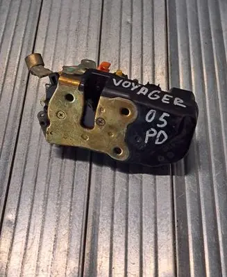 Chrysler Voyager Front door lock