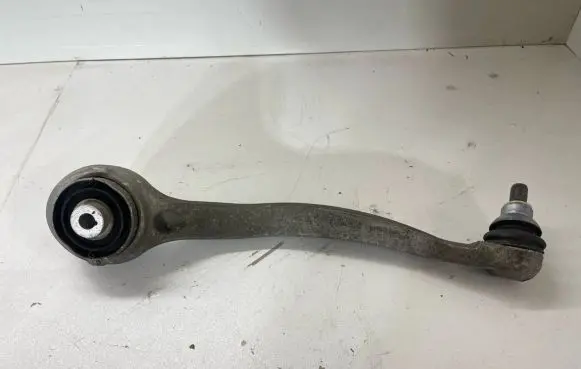 Mercedes-Benz C W205 Front control arm 20500LI