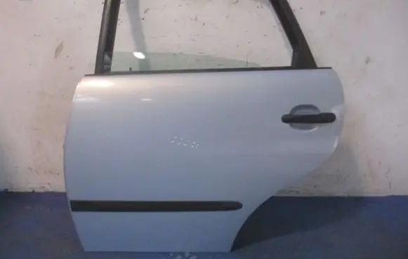 Seat Ibiza III (6L) Rear door