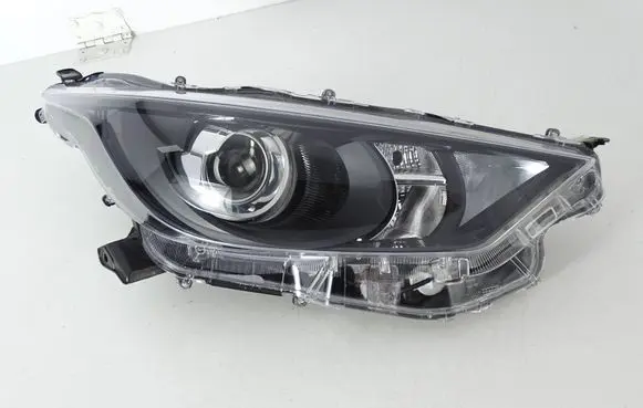 Toyota Yaris XP210 Headlight/headlamp KO6