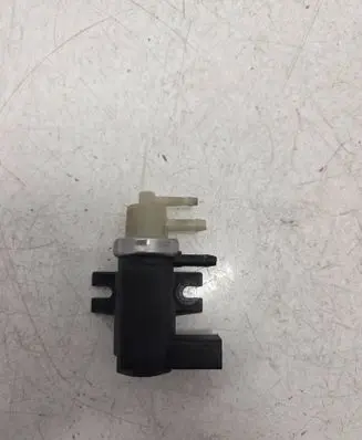 Volkswagen PASSAT B6 Turbo solenoid valve 