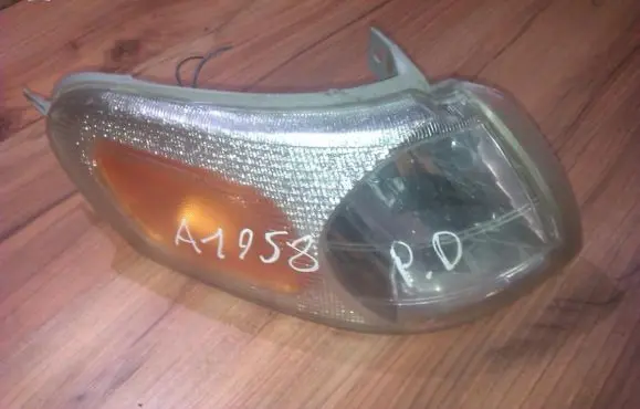 Opel Sintra Front indicator light 16521704a
