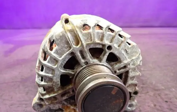 Skoda Octavia Mk3 (5E) Generator/alternator 04E903023K
