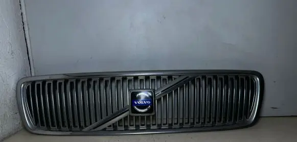 Volvo V70 Front bumper upper radiator grill 9190385 09190386 6710202