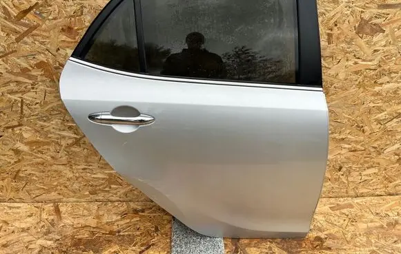 KIA Pro Cee'd III Rear door 
