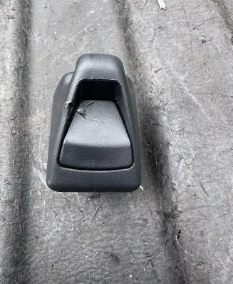 Volvo S90, V90 Sun visor clip/hook/bracket 30721356