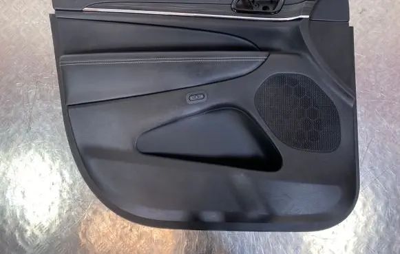 Jeep Grand Cherokee Front door card panel trim