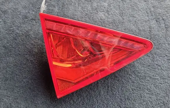 Audi A7 S7 4G Tailgate rear/tail lights 4G8945093