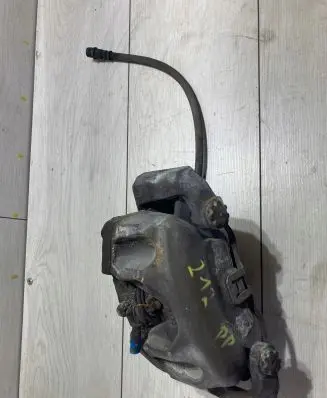 Mercedes-Benz E W212 Front brake caliper 471022311