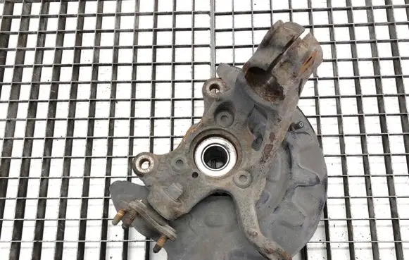 Volkswagen Golf VII Front wheel hub spindle knuckle