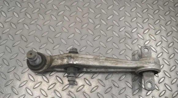 Front lower control arm/wishbone
