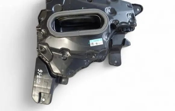 BMW 5 G60 Front door speaker 5A5AF85 65135A5AF85