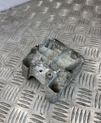 BMW 5 E60 E61 Other engine bay part 7010593