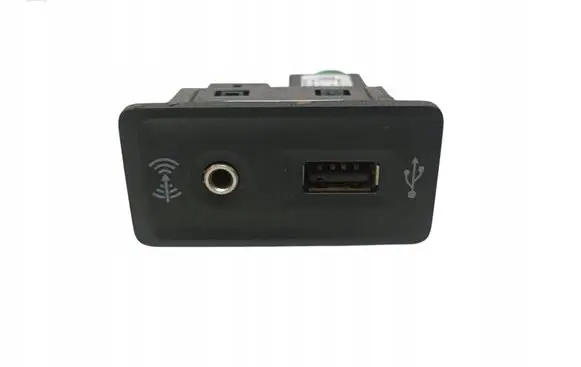 Volkswagen Transporter - Caravelle T5 USB socket connector 5Q003572YE