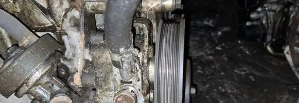 Nissan Primera Power steering pump 7611332130