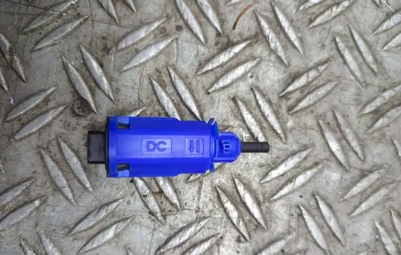 Clutch pedal sensor