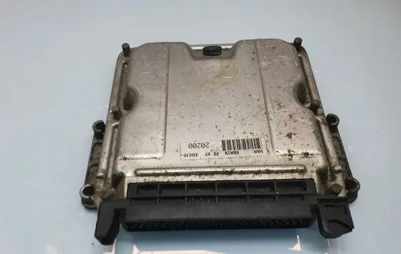 Citroen Xsara Picasso Engine control unit/module 9641607180 0281010358