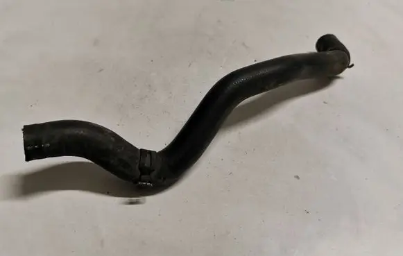 Mercedes-Benz C W203 Engine coolant pipe/hose 2038321694