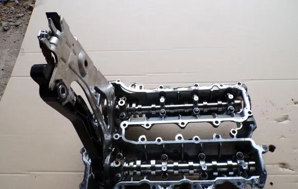 Rocker cam cover