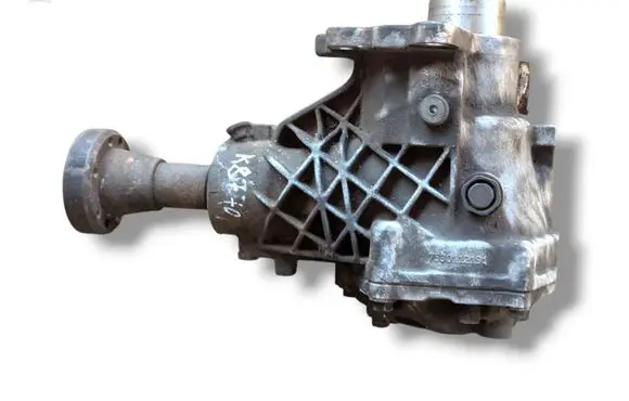 Gearbox transfer box case