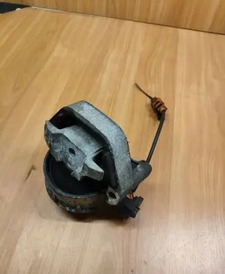 Audi A6 S6 C7 4G Engine mount bracket