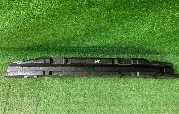 Peugeot 3008 II Front bumper foam support bar 