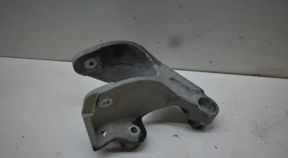 Chrysler Town & Country V Engine mounting bracket 04809939AF