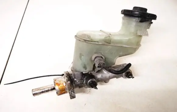 Honda Accord Master brake cylinder