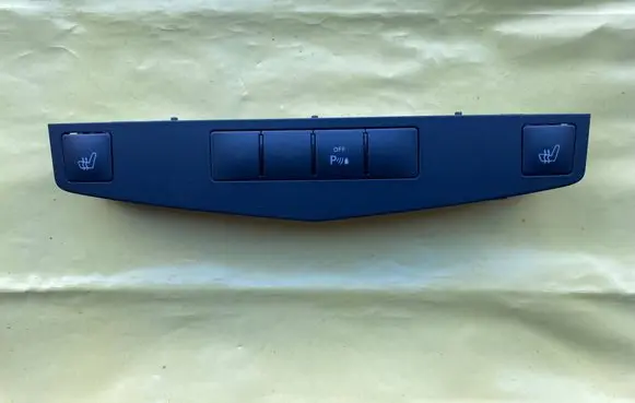 Mercedes-Benz C W204 Seat heating switch A2048704310