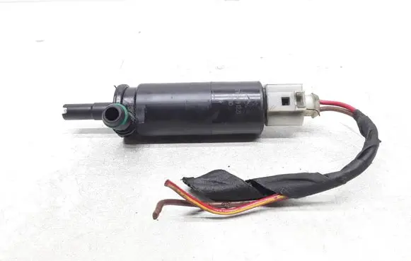 Mercedes-Benz E W212 Headlight washer pump 2108691221