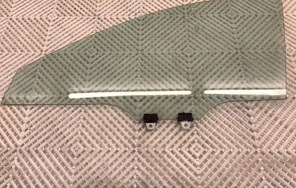 Mazda CX-9 Front door window glass four-door 