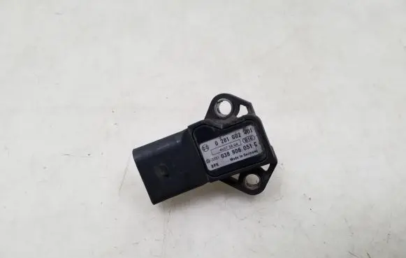 Volkswagen Tiguan Air pressure sensor 038906051C