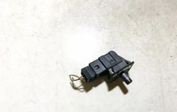Mercedes-Benz C W202 Front door sensor 
