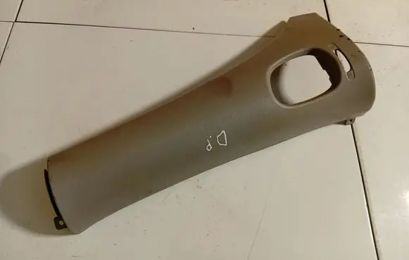Nissan Almera Tino Other interior part 682114UZ00