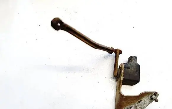Mercedes-Benz E W211 Front height sensor lever a0105427717