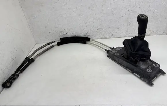 Volkswagen Polo Gear shifter/selector 6Q0711049E