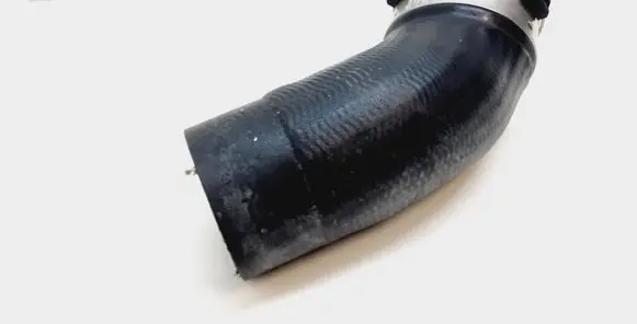 Volvo XC60 Intercooler hose/pipe 31338545