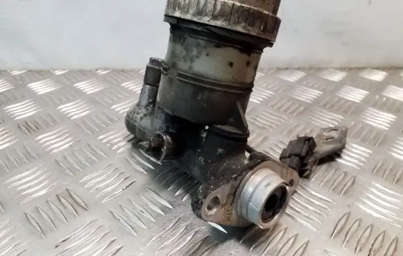 Mitsubishi Pajero Master brake cylinder