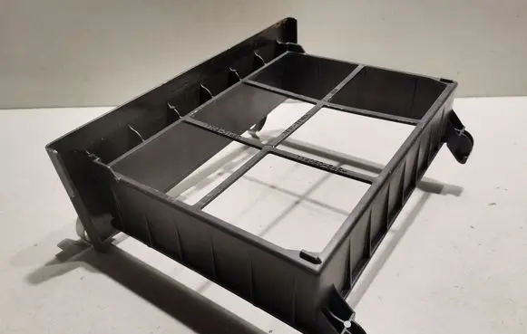 Volvo XC90 Air filter box cover 1770531480