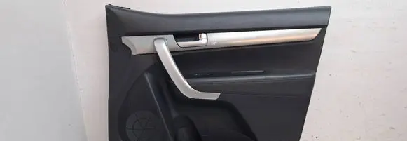 KIA Sorento Front door card panel trim 935752P100VA 823022P720 733VA13V