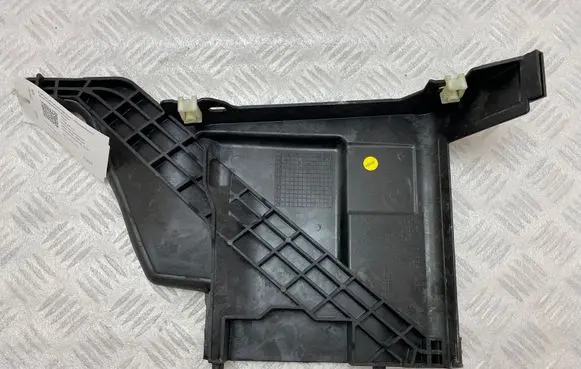 BMW 2 F46 Battery tray heat shield 7351482