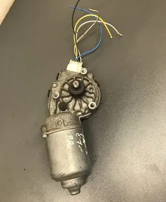 Toyota Yaris Wiper motor